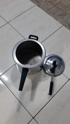 Vendo Panela de Pressão 10L 