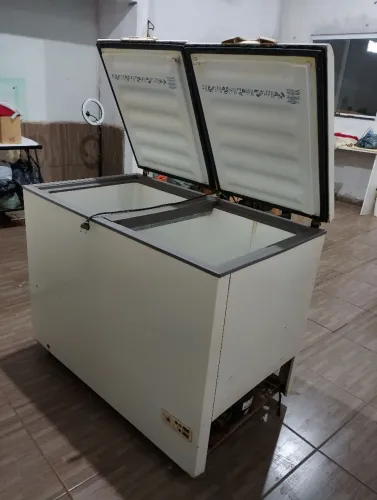 Freezer 2 portas 220v branco