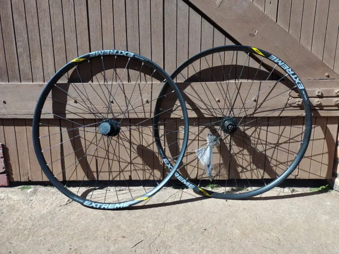 Roda Vzan Xtreme pro (par)