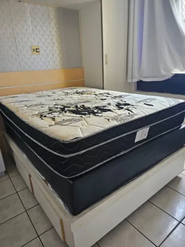 Cama de casal ORTOBOM Colchão e Box separados.