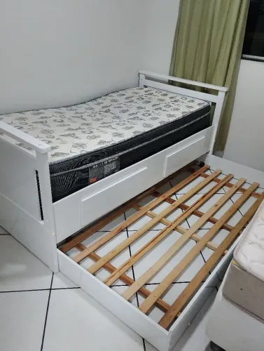 Cama de Solteiro com Cama Auxiliar