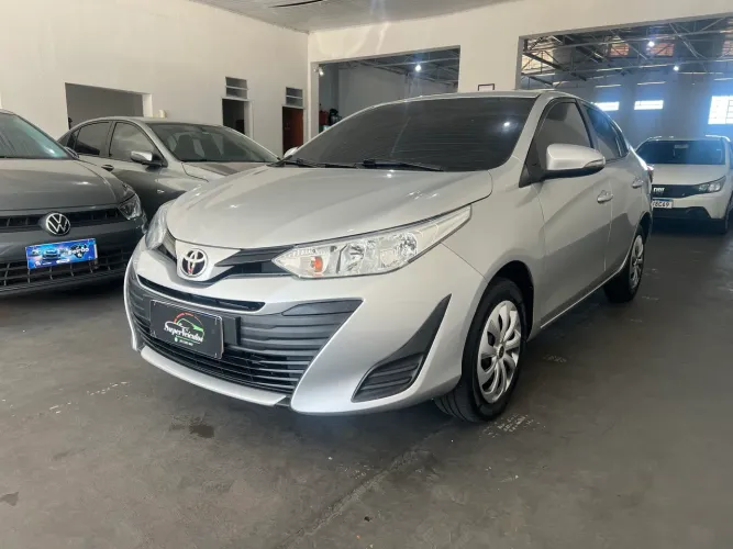 Toyota Yaris XL Live Sedan 1.5 Flex 16V 4P AUT 2022
