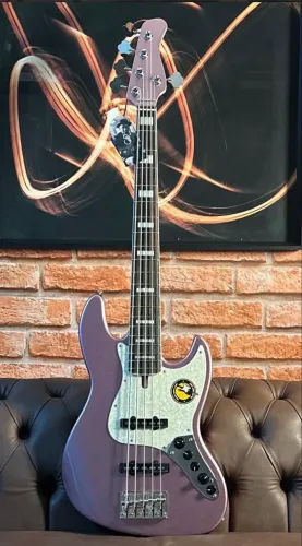 Sire Marcus Miller V7 última geração 