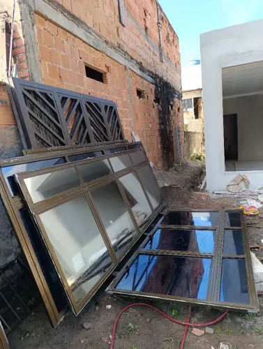 Janela em esquadria de alumínio