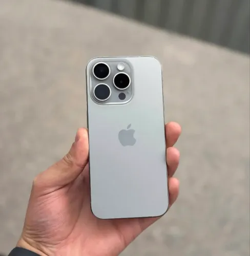 iPhone 15 pro natural 128 Gb 6 meses garantia