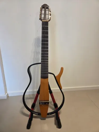 Violão yamaha silent nylon