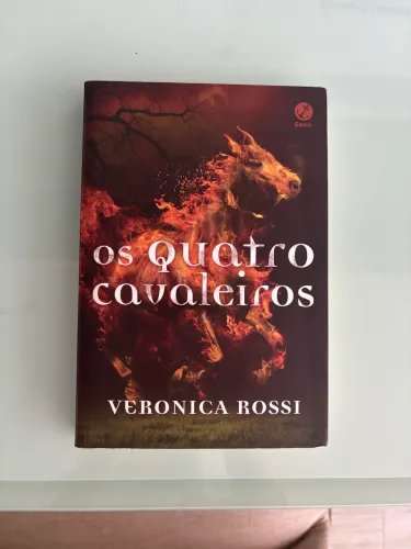 Livro Os Quatro Cavaleiros Veronica Rossi