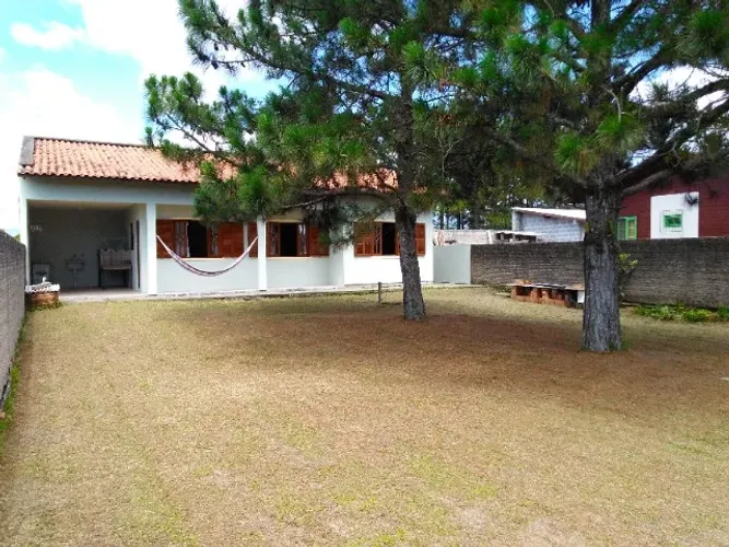 Aluga-se casa de praia para temporada - Pinheira SC