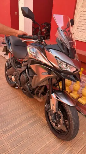 Kawasaki Versys 650 2026 impecável