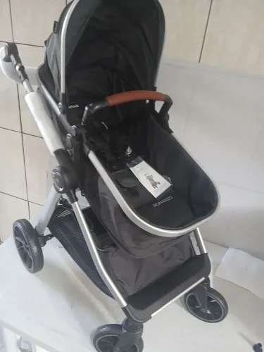 Carrinho coche Infanti Romanzo - Novo, no plástico (nunca usado)