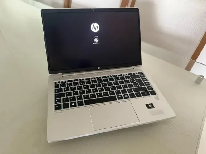 Notebook HP G9 PRO AMD Ryzen 5 R5-5625U , 16Gb Ram , 500GB SSD , Placa Radeon Full HD