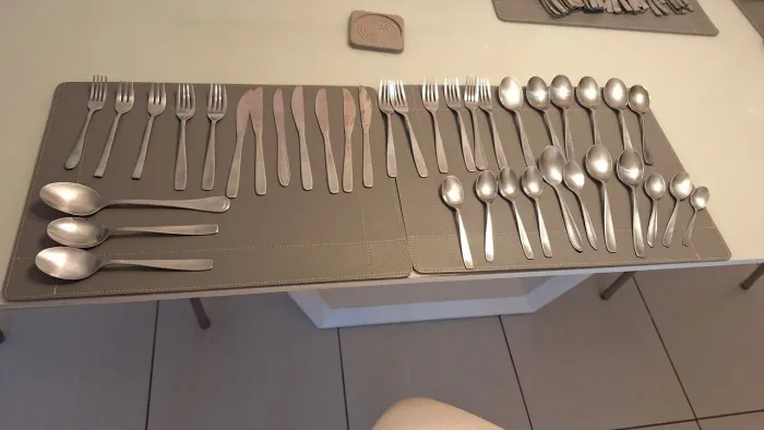 TALHERES INOX não ENVERGAM excelente INOX pesado.