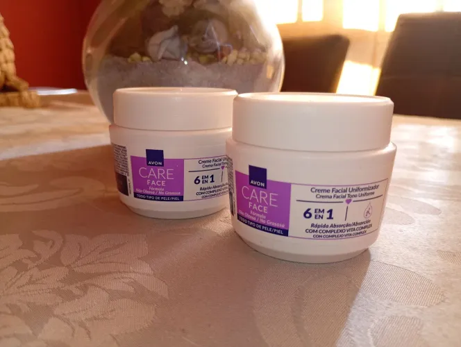 Creme de rosto Avon