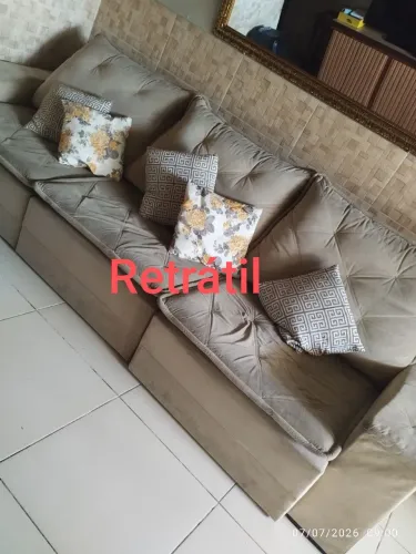 Sofá retrátil