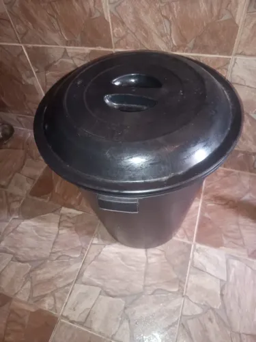 Lixeira 100 Litros