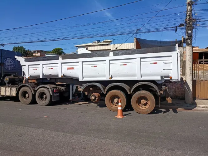 Carreta trabalhando