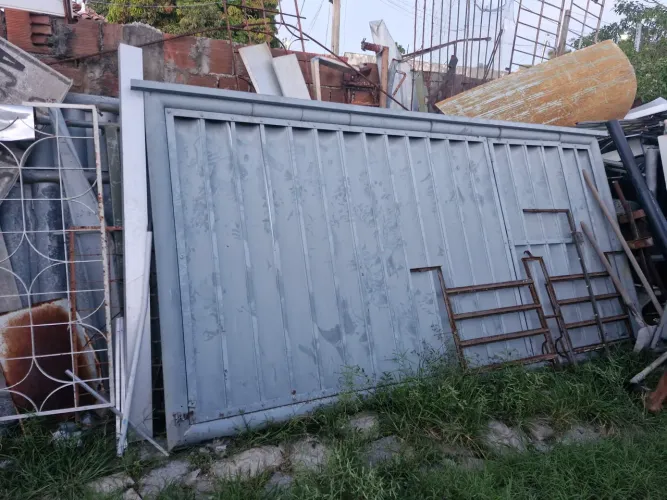 Portão de Alumínio 2m de altura por 3.5m de comprimento