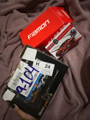 Vendo kit multimídia com câmera de ré e moldura