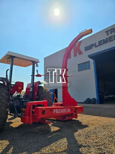 cod. 1530 FORRAGEIRA / ENSILADEIRA MENTA PREMIUM - Tk Tratores Nova Andra