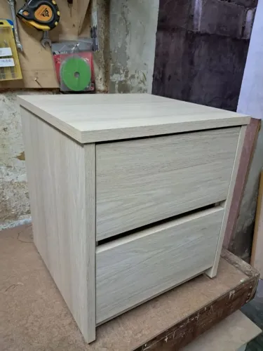 Criado mudo em MDF de marcenaria