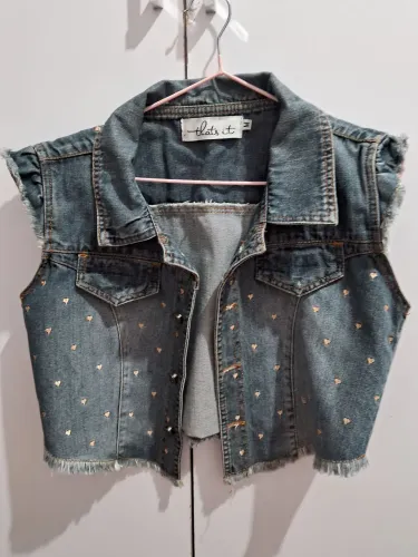 Colete Jeans com coração bordado tamanho M