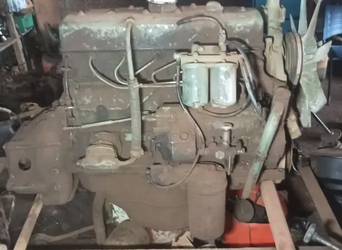Motor Mercedes OM 352