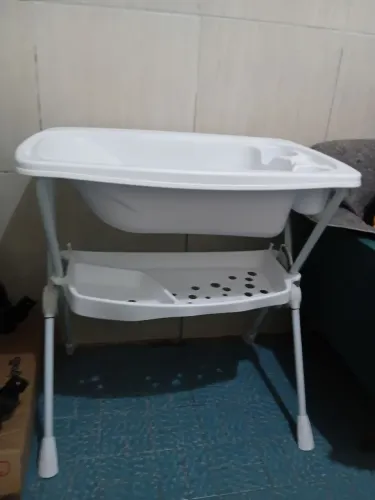 Banheira De Bebê Galzerano Modelo Premium Na Cor Branca Pouquíssimo Uso Praticamente Nova