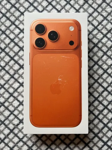 iPhone 17 pro 256g