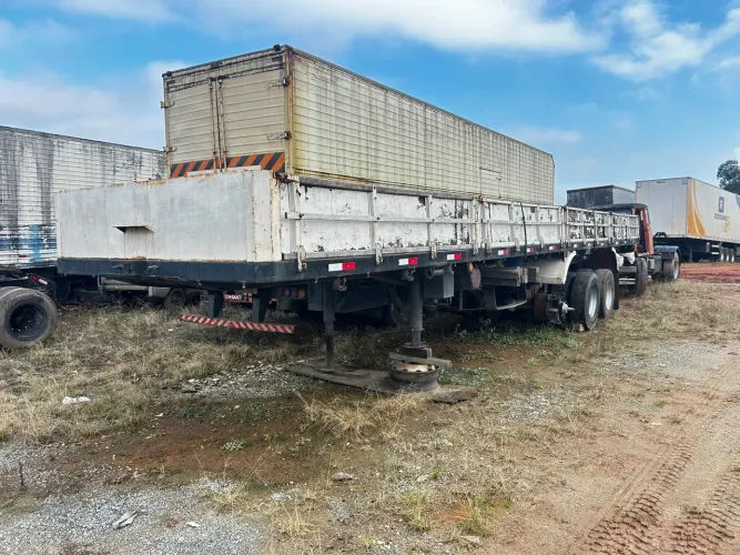 Carreta grade baixa - Guerra 1988