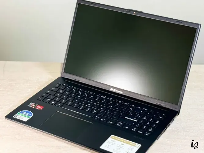 Notebook Asus VivoBook GO AMD Ryzen 5 7520U 8GB RAM 240GB SSD
