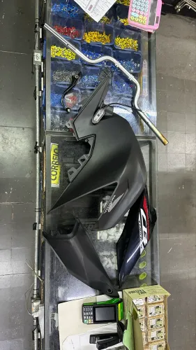 LOTE DE PEÇAS ORIGINAIS HONDA CB 300F