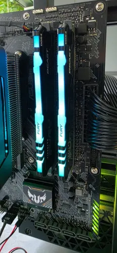Memória RAM Kingston Fury Beast, RGB, 8GB, 3000MHz, DDR4, CL15, Preto
