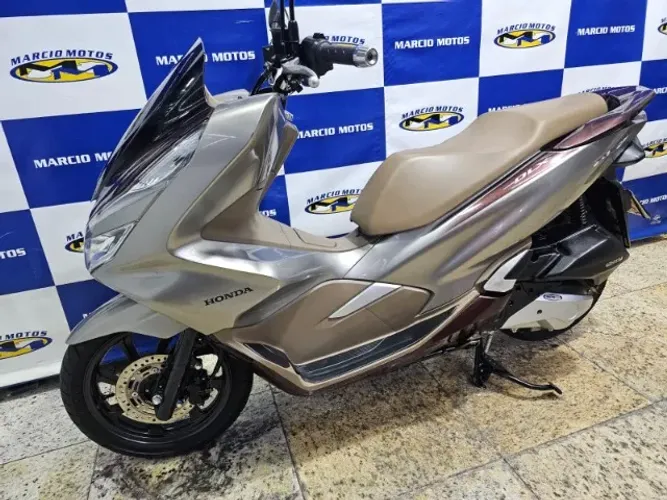 HONDA PCX 150 DLX 22/22
