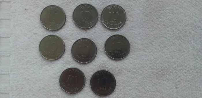 Moedas nacionais antigas. 