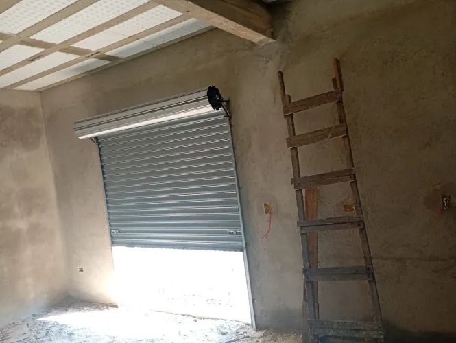 Portas de aço ou de rolo para comércio em geral