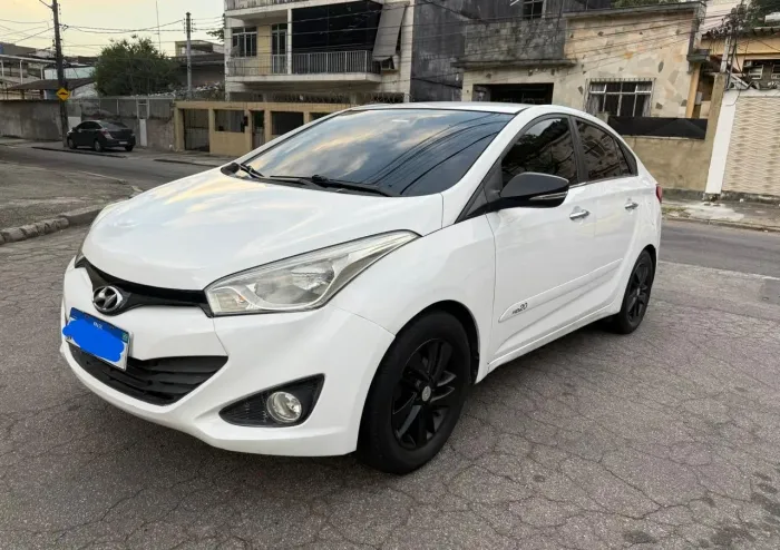 Hyundai HB20S Premium 1.6 Flex 16V Aut. 4P 2015