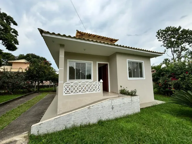Casa de locação no centro de bacaxa