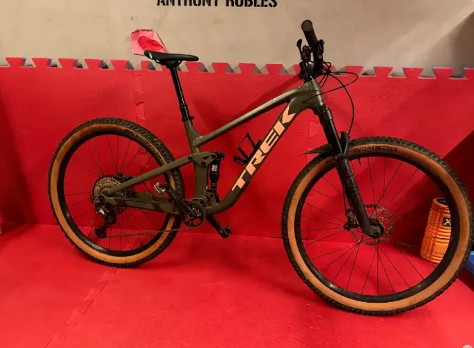 Trek Top Fuel Gen 3 2023 | Shimano XT | Aro 29 | Full Suspension