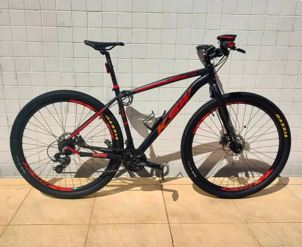 Bicicleta KSW XLT100 completa Shimano c/ freios hidráulicos