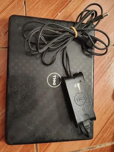 Notebook Dell Latitude 2120 + Carregador | Antigo | Não Testado