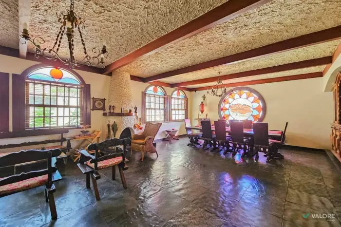 Casa comercial para alugar no Santa Lúcia
