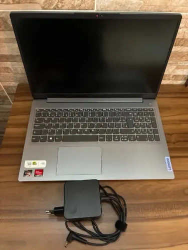 Notebook Lenovo ideapad3 Ryzen 5500U 8gb
