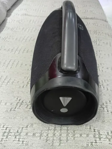 Vendo bombox 3 semi novo