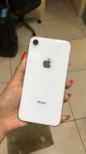 Vendo iPhone XR branco