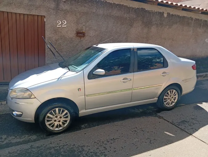 Fiat Siena ELX 1.4 MPI Fire Flex 8V 4P 2010