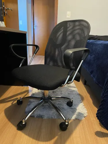Cadeira de Escritório Ergonômica Reclinável - Tela Mesh