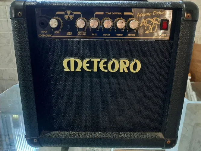 Amplificador Meteoro Atomic Drive Adr20 Caixa de Som Para Guitarra