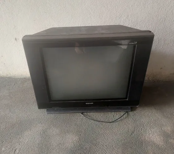 TV SEMP para tirar peças