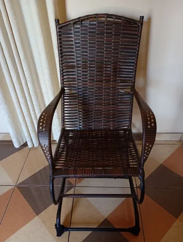Cadeira de Balanço Grande