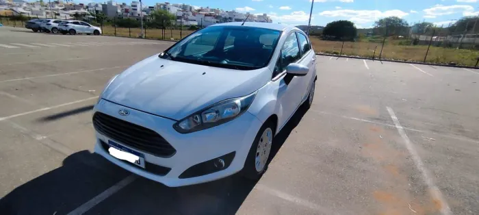Ford Fiesta 1.5 16V Flex Mec. 5P 2015